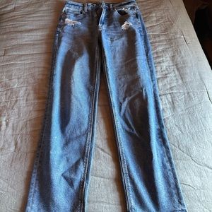 American Eagle High Waisted Straight Jeans